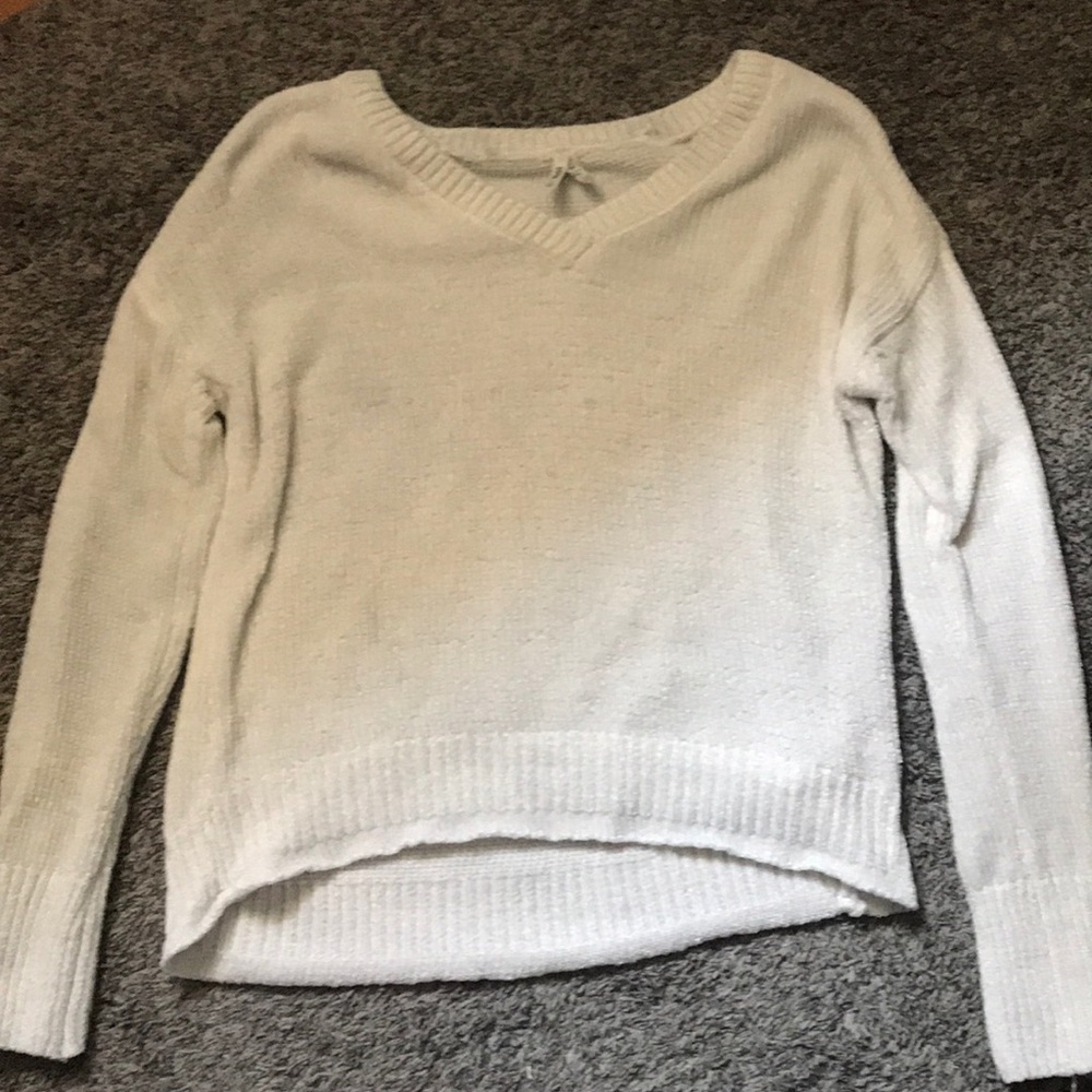 soft off white v-neck sweater